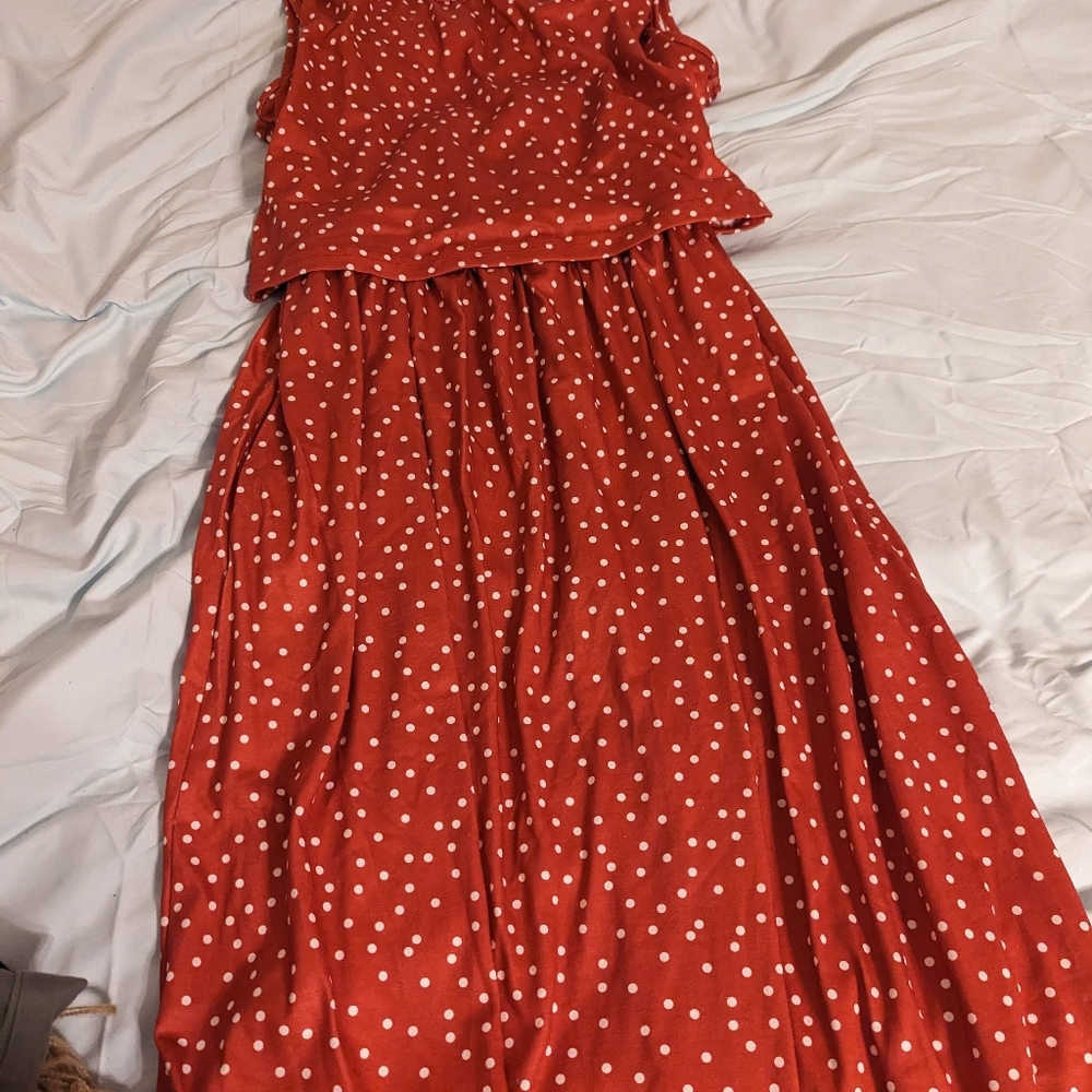 Sleeveless nursing dress